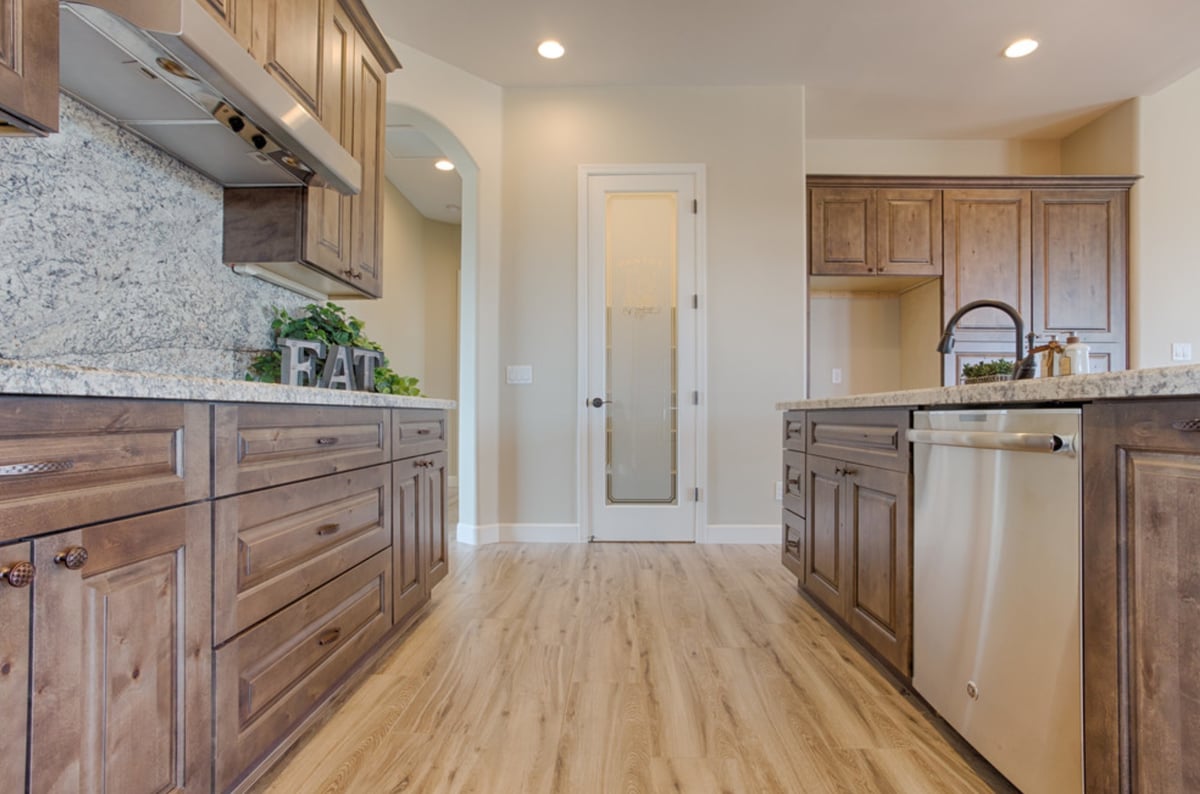 WoodCabinets4Less, Willowbrook Kitchen Cabinetry