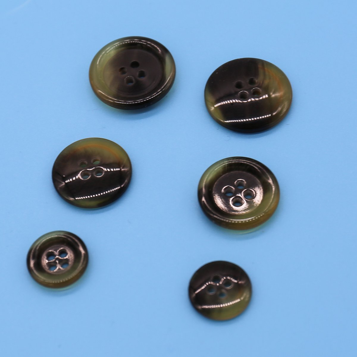 Sponge Button Vintage - 4-Hole, Three Sizes; 11/6