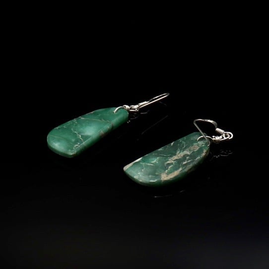 Toh-atin Gallery Durango Colorado Santo Domingo Green Turquoise Earrings by Ray Lovato
