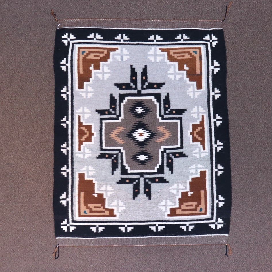Toh-atin Gallery Durango Colorado Navajo Teec Nos Pos Weaving
