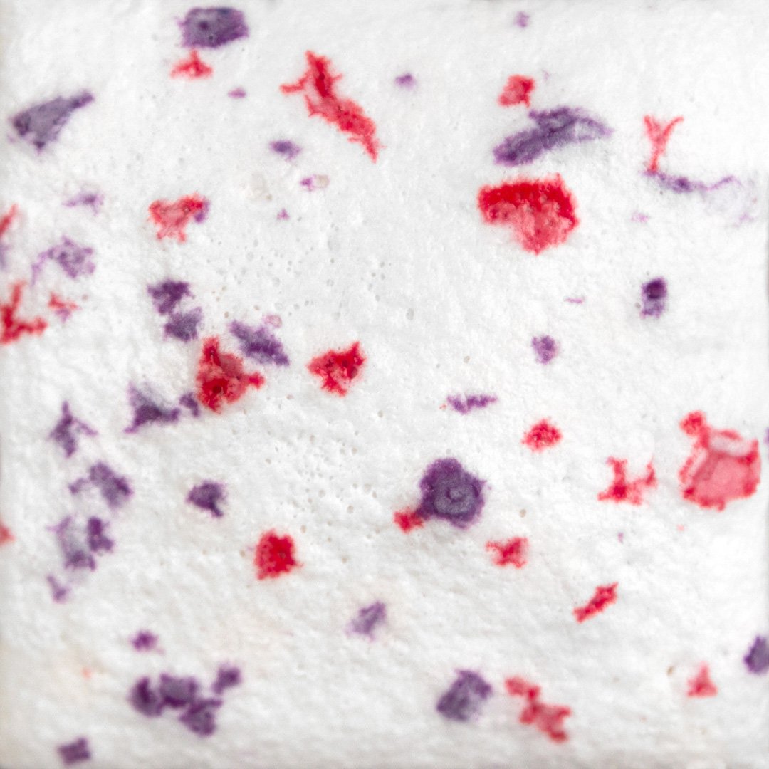mayco-berry-snow-gem-pint