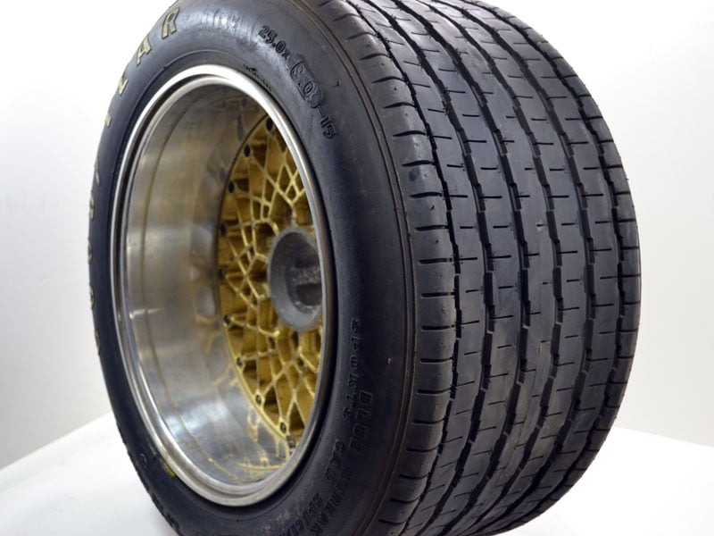 Porsche 911 RSR - BBS Center Lock Wheels w/ Race Tires (15