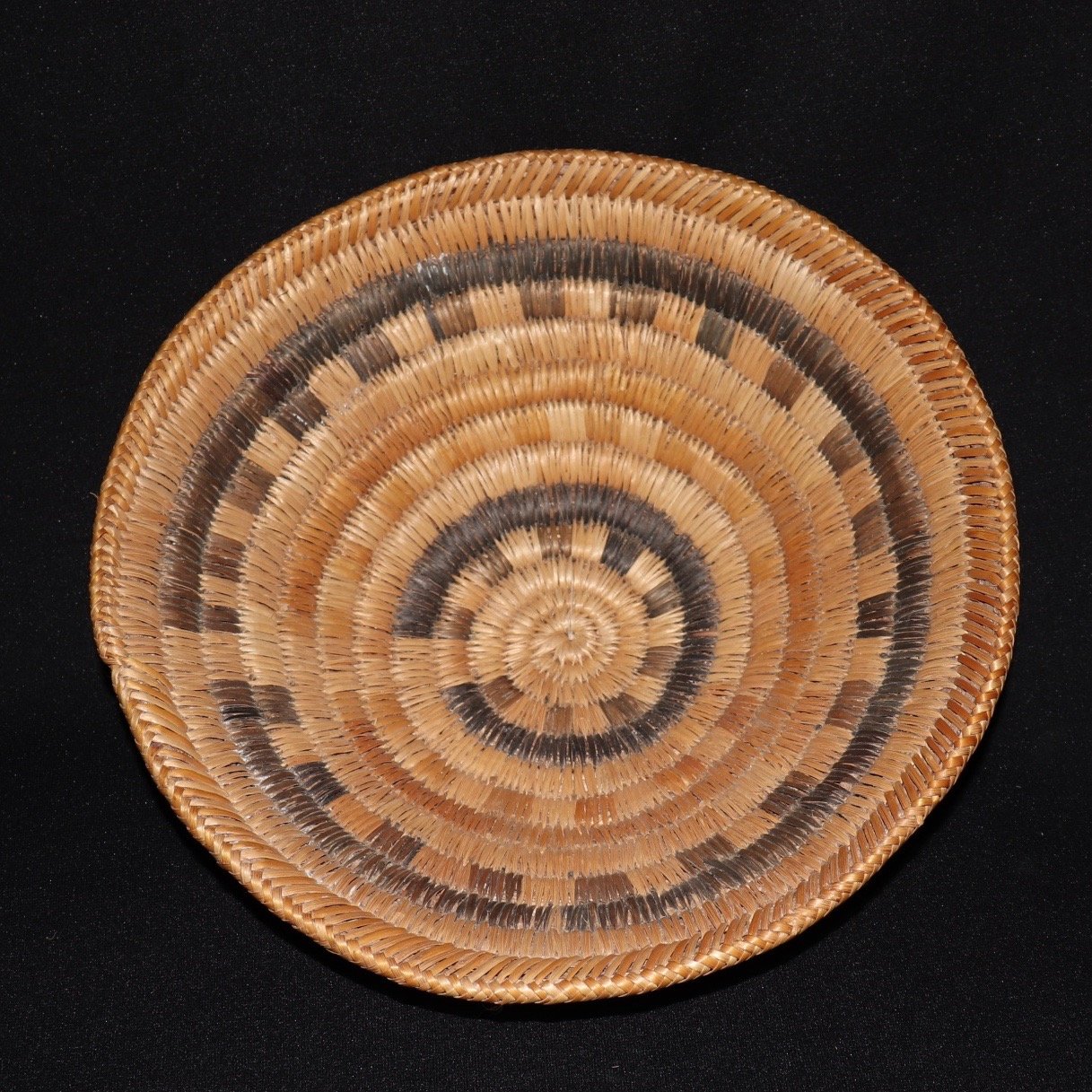 Toh-atin Gallery Durango Colorado Navajo Vintage Navajo Basket