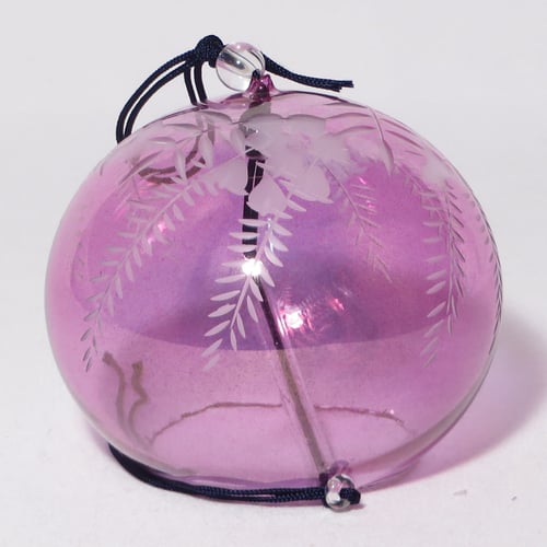 NIHON ICHIBAN Japanisches Glas Windspiel Hortensien Furin – Handgefertigtes Windspiel Aus Glas Mit Hortensien-Motiv